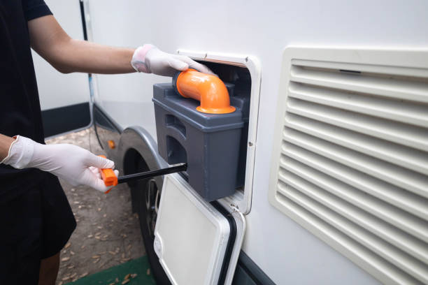 Best Portable bathroom rental  in Auburn, NE